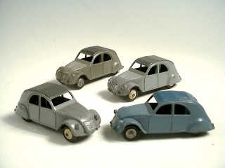 Lot 740 - DINKY TOYS (FRANCE) (4)