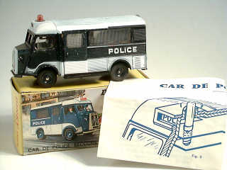 Lot 780 - DINKY TOYS FRANCE (1)