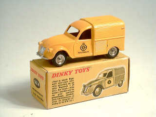 Lot 678 - DINKY TOYS FRANCE (1)