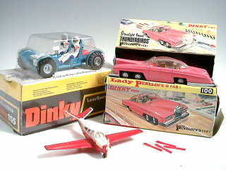 Lot 648 - DINKY TOYS (GB) (3)