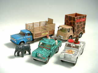 Lot 598 - CORGI TOYS (GB) (4)