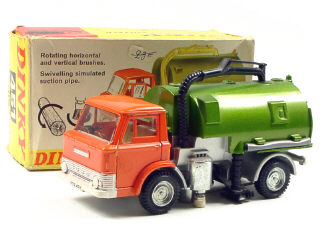 Lot 127 - DINKY TOYS GB (1)