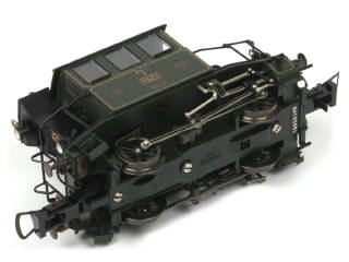 Lot 43 - DIVERS (HO) (3)