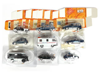 Lot 173 - EDITIONS HACHETTE (FRANCE) (9)