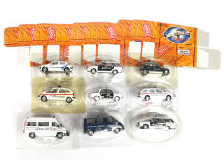 Lot 175 - EDITIONS HACHETTE (FRANCE) (9)