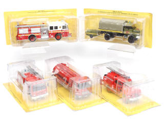 Lot 137 - EDITIONS HACHETTE (FRANCE) (5)