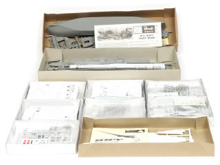 Lot 70 - DIVERS (10)