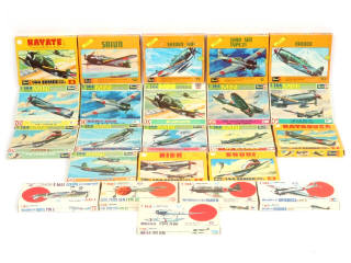 Lot 73 - DIVERS (23)