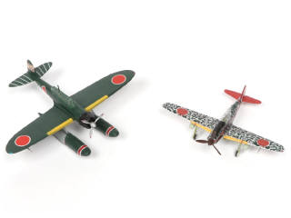 Lot 81 - DIVERS (18)