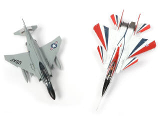 Lot 76 - DIVERS (14)