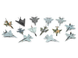 Lot 77 - DIVERS (14)