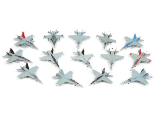 Lot 78 - DIVERS (14)