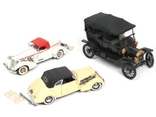 Lot 45 - FRANKLIN MINT (USA) (3)