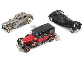 Lot 46 - FRANKLIN MINT (USA) (3)