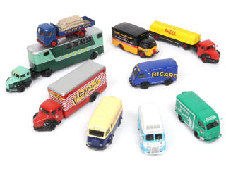 Lot 234 - CORGI TOYS (GB) (9)