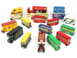 Lot 240 - CORGI TOYS (GB) (17)
