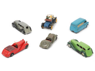Lot 237 - DINKY TOYS (GB) (6)