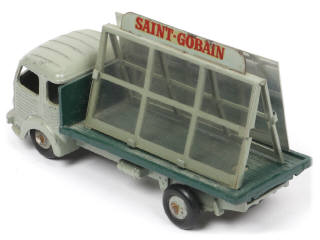 Lot 253 - DIVERS (10)