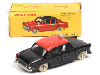 Lot 279 - DINKY TOYS (FRANCE) (1)