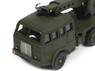 Lot 284 - DINKY TOYS (FRANCE) (1)