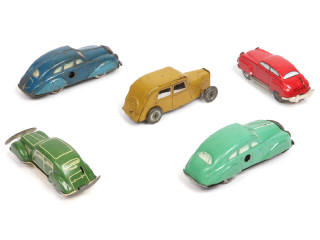 Lot 182 - DIVERS (5)