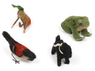 Lot 168 - DIVERS (4)