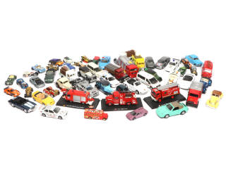 Lot 311 - DIVERS (54)