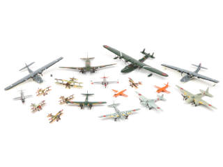 Lot 116 - DIVERS (18)