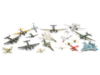 Lot 125 - DIVERS (18)