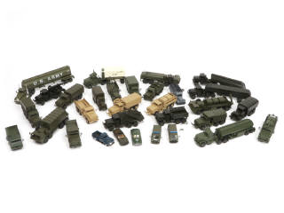 Lot 301 - DIVERS (30)