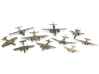 Lot 67 - DIVERS (10)