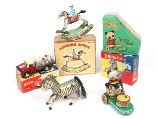 Lot 68 - DIVERS (ASIE) (4)