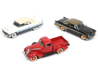 Lot 86 - FRANKLIN MINT (USA) (3)