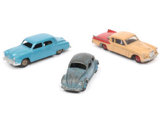 Lot 185 - DINKY TOYS (GB) (3)