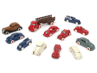 Lot 162 - DIVERS (USA) (12)