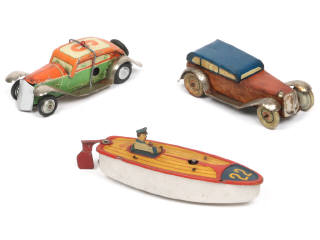 Lot 131 - DIVERS (3)