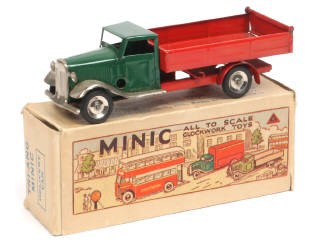 Lot 101 - TRI-ANG-MINIC (GB) (1)