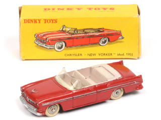 Lot 246 - DINKY TOYS (FRANCE) (1)