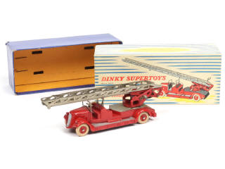 Lot 273 - DINKY TOYS (FRANCE) (1)