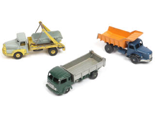 Lot 287 - DINKY TOYS (FRANCE) (3)