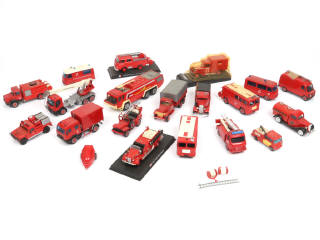Lot 154 - DIVERS (20)
