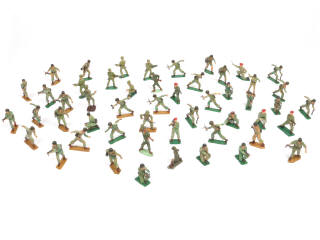 Lot 13 - DIVERS (50)