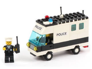 Lot 301 - LEGO (DANEMARK) (3)