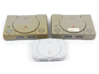 Lot 332 - SONY (JAPON) (8)