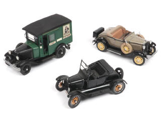 Lot 104 - DANBURY MINT (USA) (3)
