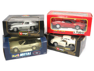 Lot 113 - DIVERS (4)