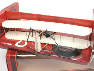 Lot 109 - DIVERS (2)