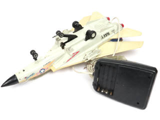 Lot 109 - DIVERS (2)