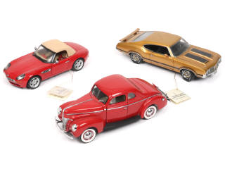 Lot 92 - FRANKLIN MINT (USA) (3)