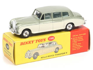 Lot 332 - DINKY TOYS (GB) (1)